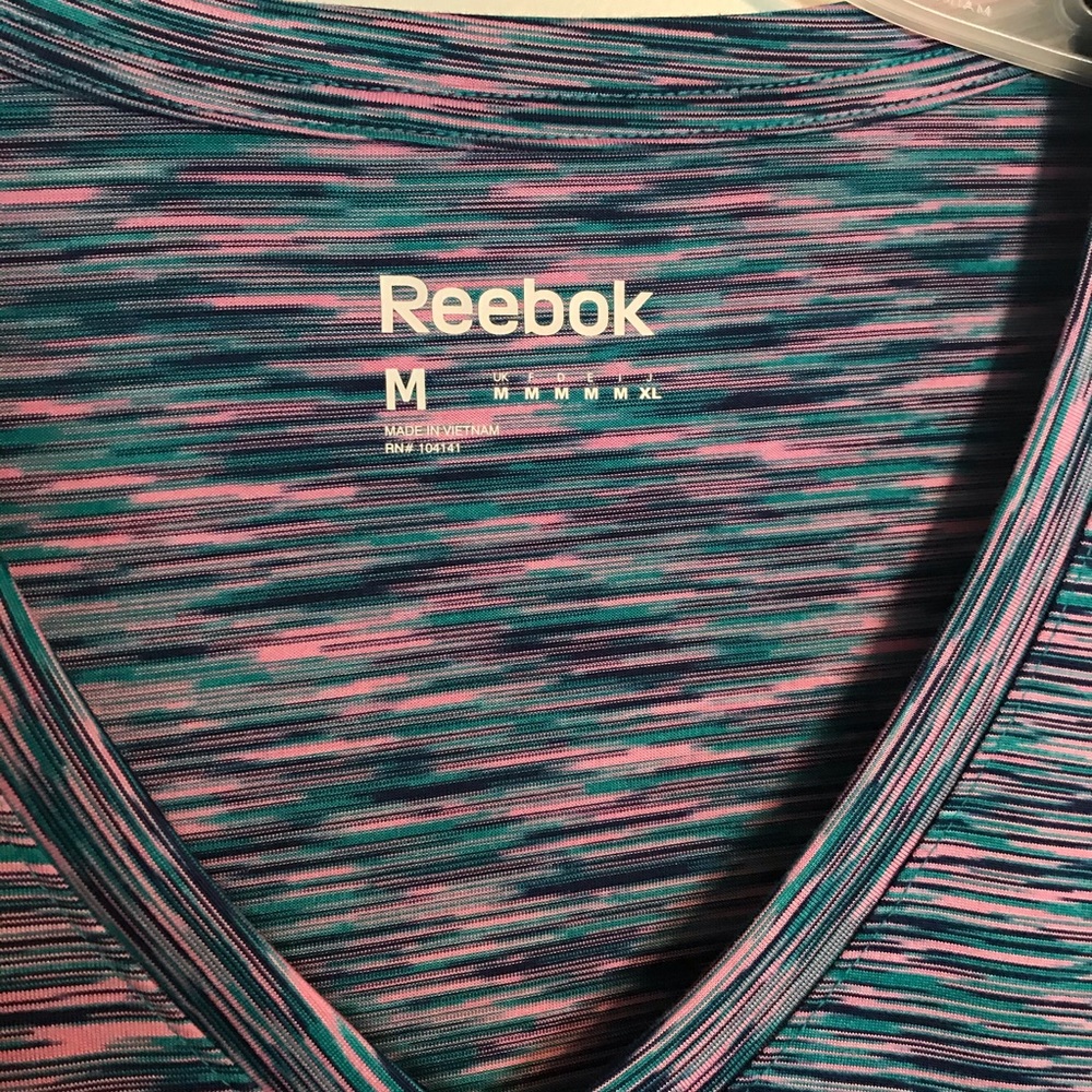 Workout Top - Picture 2 of 3